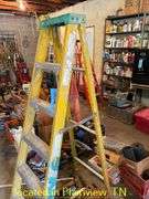 6' STEP LADDER