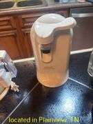 ASST KITCHEN APPLIANCES-ALL POWERED ON