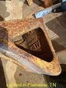 QTY (2) RUBBER & QTY (2) METAL WHEEL BLOCKS/CHOCKS