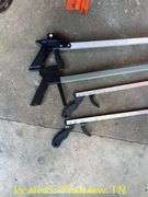 QTY (4) GRABBERS