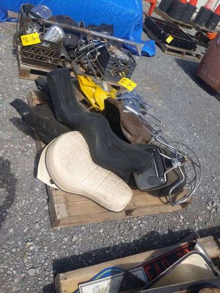 MISC HARLEY DAVIDSON SEATS, BACK REST, AIR COVER, MIRROS, HEADLIGHT ASSEMBLY
