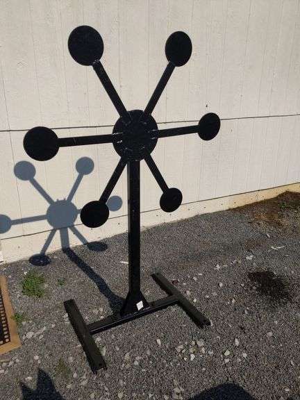 UNUSED WIND MILL SHAPED SHOOTING TARGET