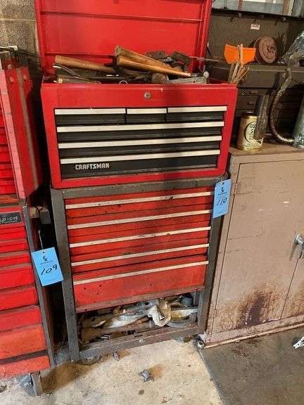 CRAFTSMAN DOUBLE STACK TOOLBOX WITH MISC FASTENERS