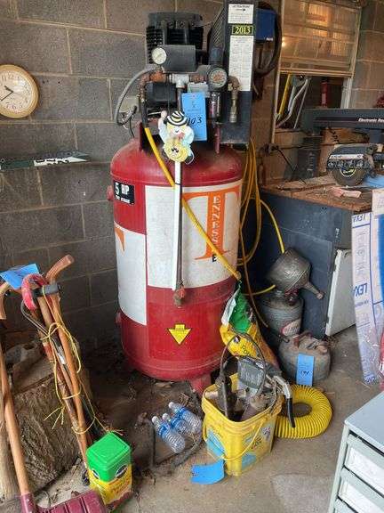 SANDBORN MAGNUM FORGE 5HP UPRIGHT AIR COMPRESSOR