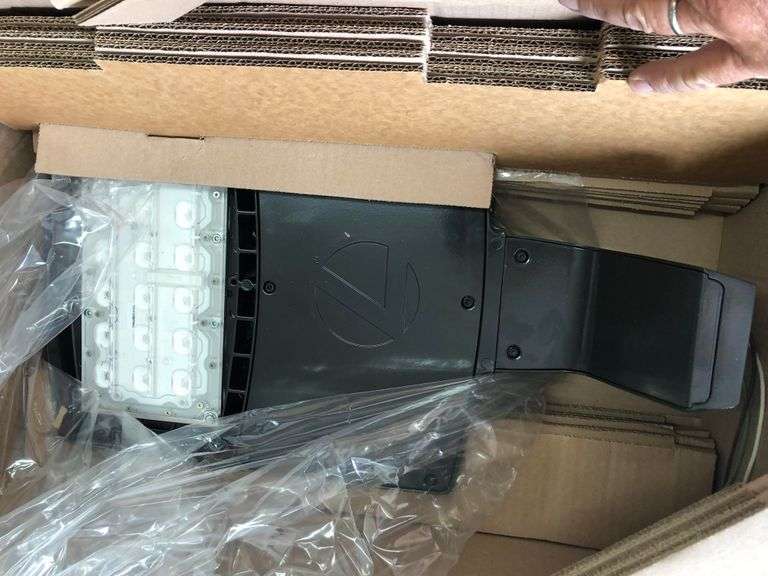 QTY(3)EXTERIOR LED FLOOD LIGHTS