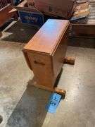 COLLAPSIBLE SIDE TABLE