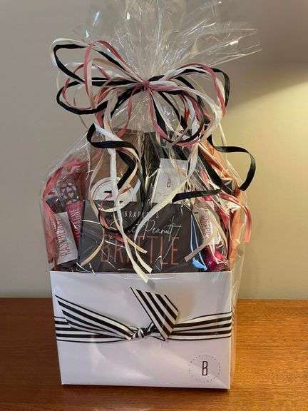 BRADLEY'S GIFT BASKET