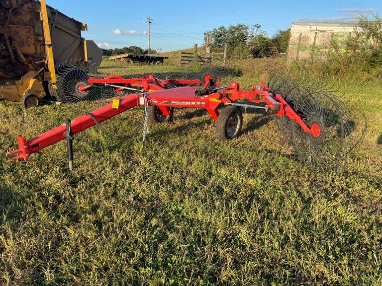 KUHN 10 WHEEL SPEED RAKE