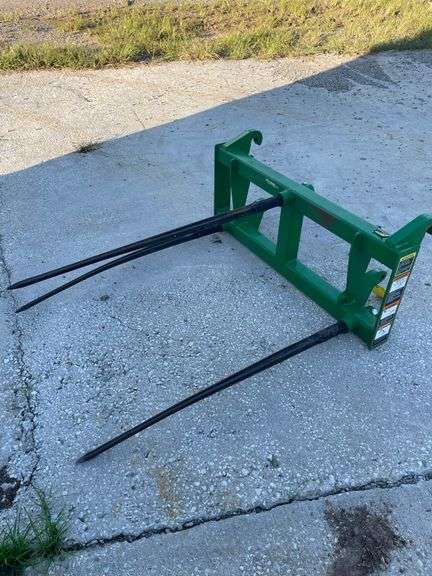 FRONTIER 3 SPIKE HAY SPEAR