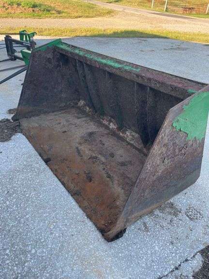 7' EURO STYLE HIGH CAPACITY LOADER BUCKET