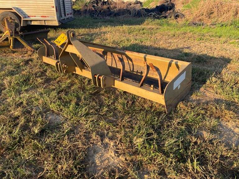 8' 3PT A & B YARD BOX