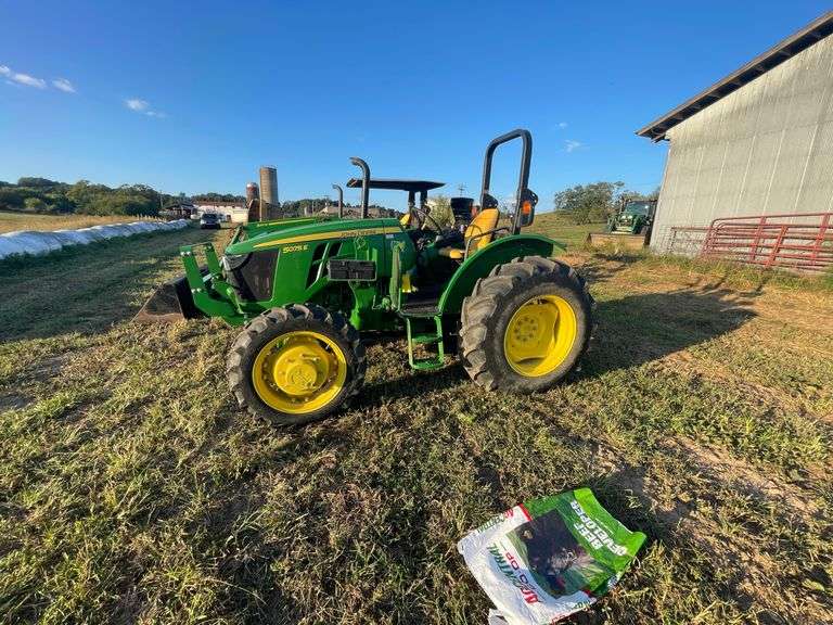 2022 JOHN DEERE 5075E