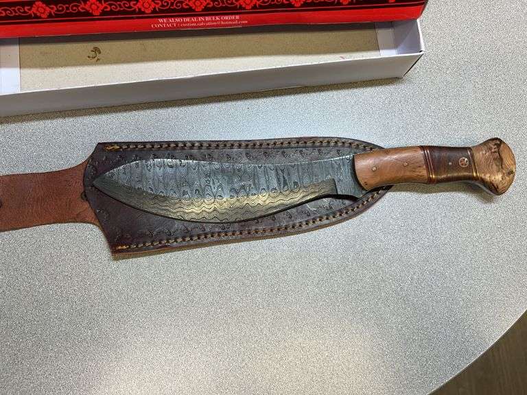 CUSTOM DAMASCUS STEEL FIXED BLADE KNIFE WITH BLUE/CREAM/RED STRIPED HANDLE