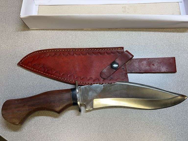 CUSTOM STAINLESS STEEL FIXED BLADE KNIFE WITH RED STRIPED HANDLE