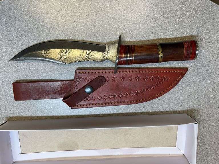 CUSTOM DAMASCUS STEEL FIXED BLADE KNIFE WITH BLACK/CREAM/RED STRIPED HANDLE