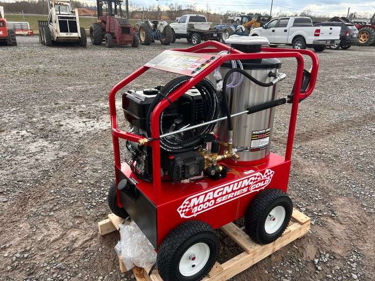 UNUSED MAGNUM 4000 GOLD HOT WATER PRESSURE WASHER