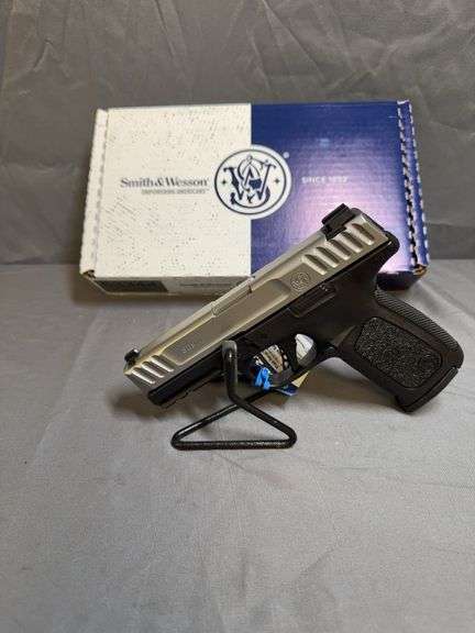 SMITH & WESSON, SD 9. 2.0 FS SST 9mm
