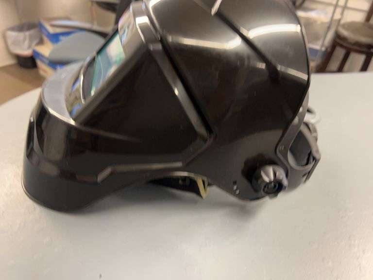 UNUSED PLASTIC WELDING HELMET