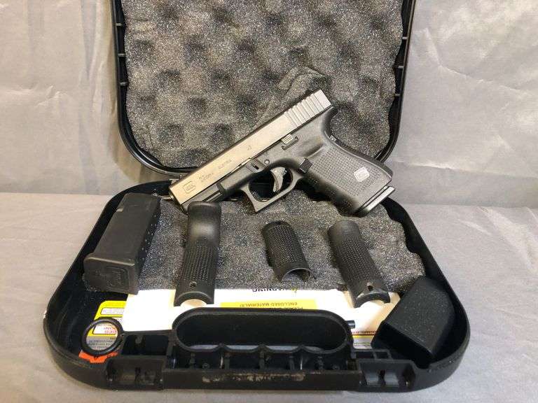 GLOCK 23 GEN 4 .40 CALIBER SEMI AUTO PISTOL