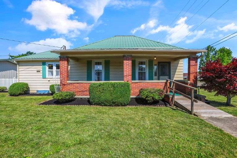 68 Starr Ave. Frankfort, OH