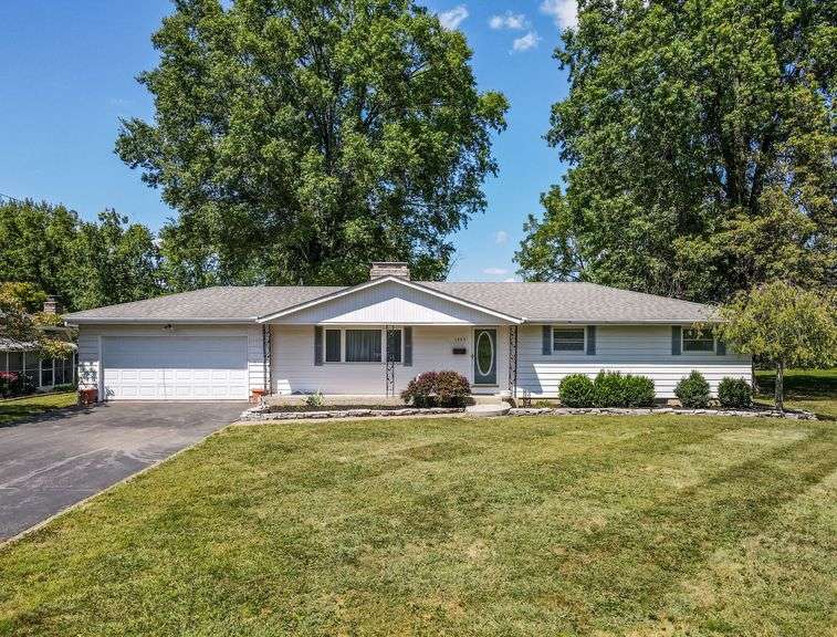 1566 Chillicothe St. Obetz, OH  43207