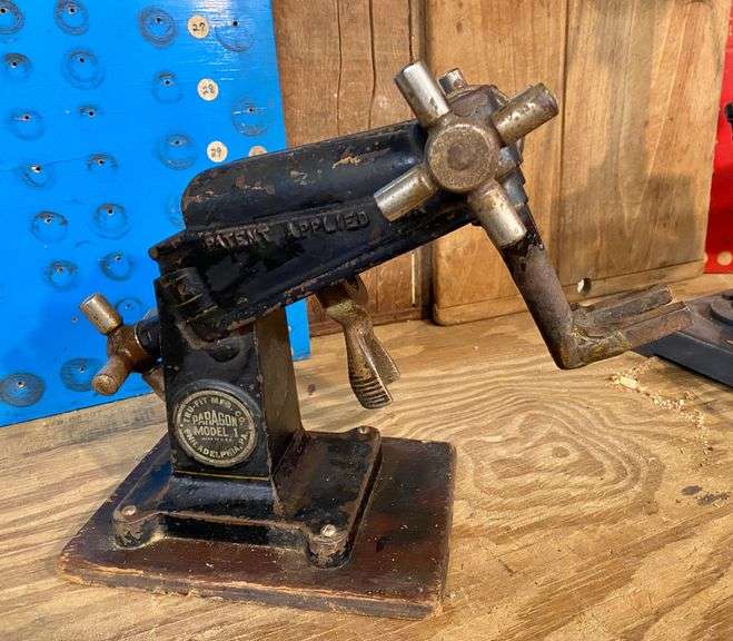 Early Cast-Iron Paragon Model 1 Shoe Stretcher