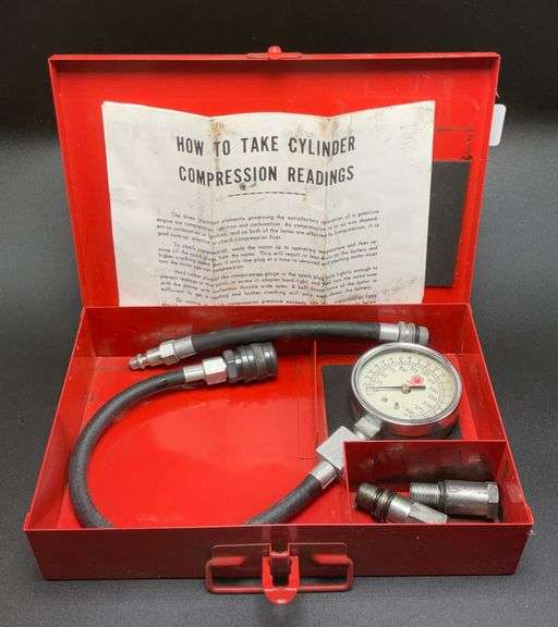 Matco Engine Cylinder Compression Tester in Metal Case