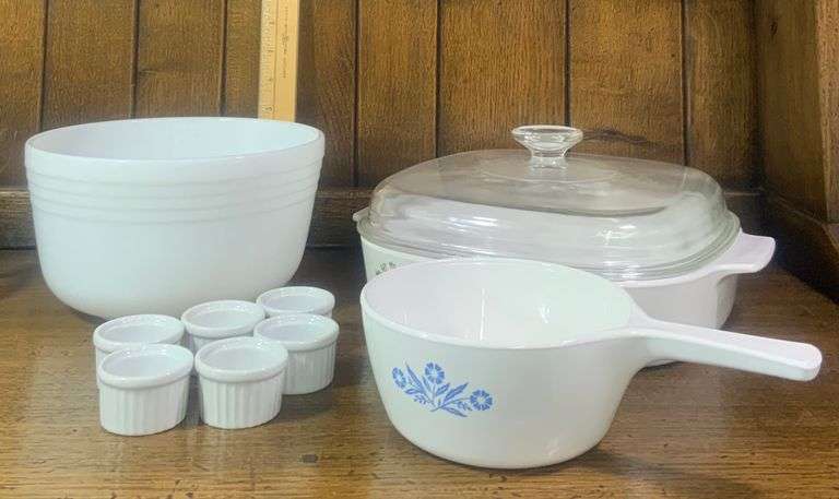 White Kitchen Lot