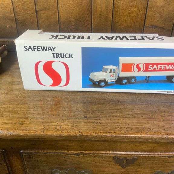 Safeway Truck America’s Favorite Food Store 18”