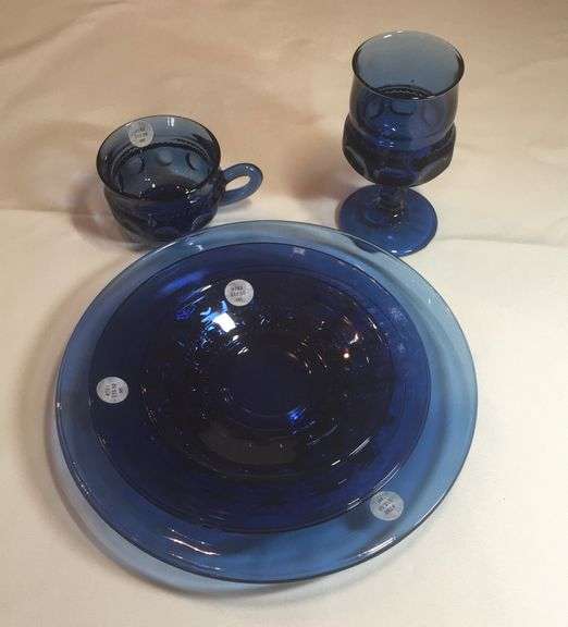 Tiara Kings Crown Cobalt Blue Plate set