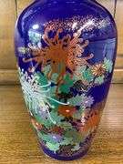 10” Oriental Vase & Two Porcelian Girl Sugars & black mug for tea