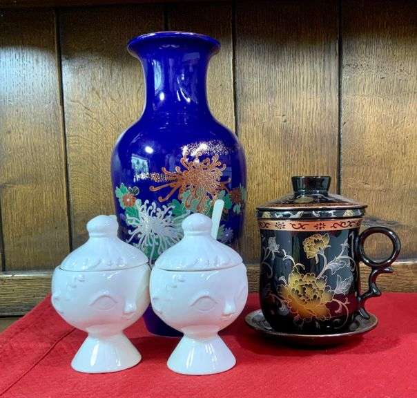 10” Oriental Vase & Two Porcelian Girl Sugars & black mug for tea