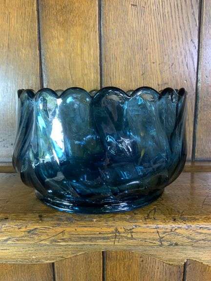 Blue Frosted Honeycomb Dish & Premier Blue Lotus Lily Bowl