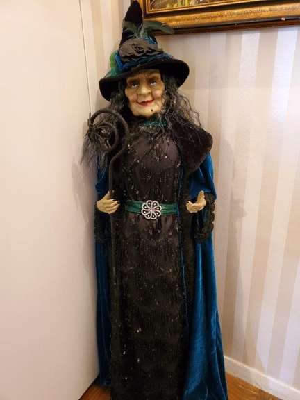 Halloween Decor - Witch