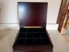 Mahogany Tea Chest / Jewelry Box