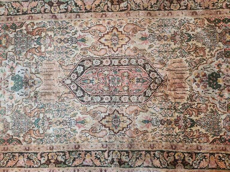 Oriental Rug - 3'x5'