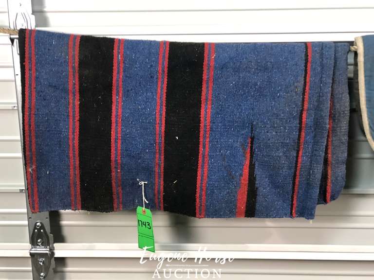 4 saddle pads