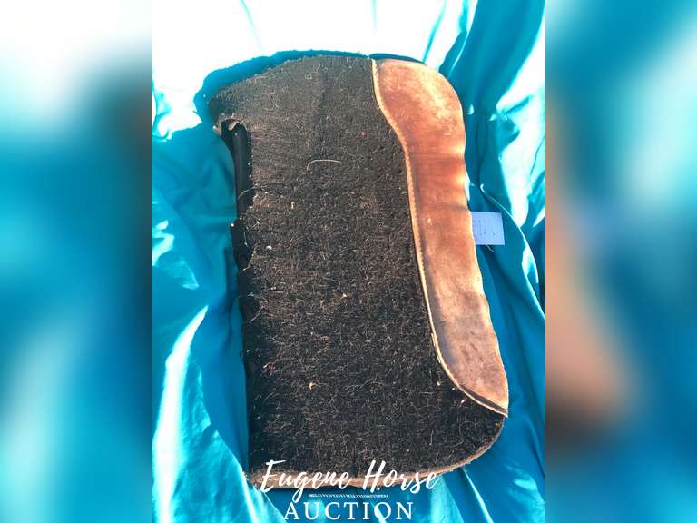 Saddle pad