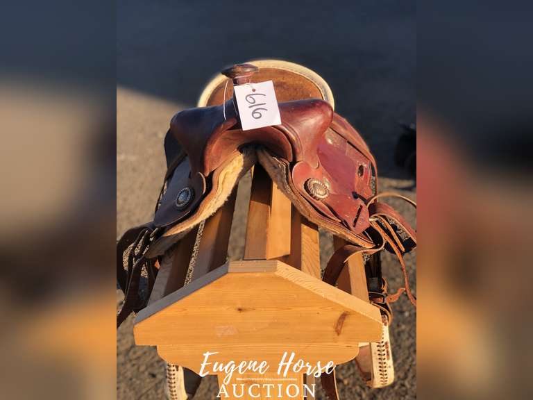 Kids saddle