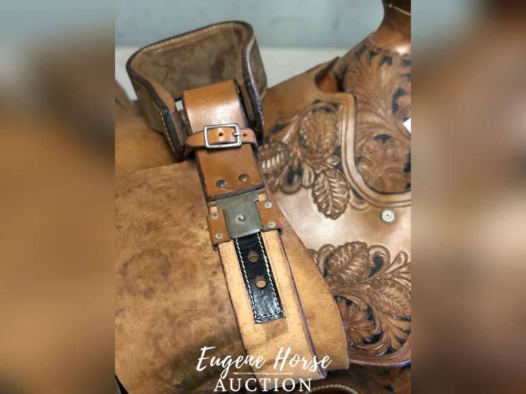 Roper saddle