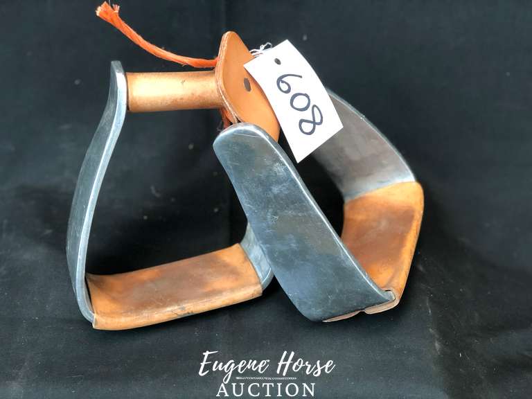 Cashel stirrups