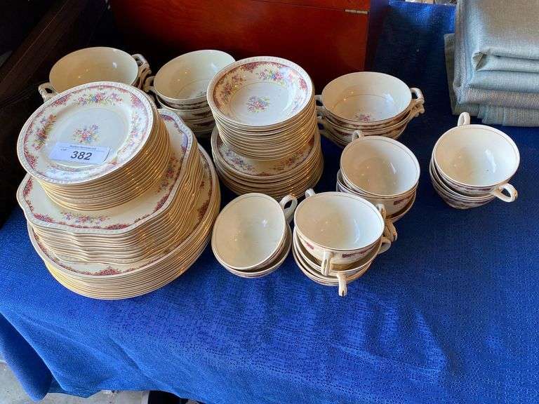 1609 Centerville Road Moving Sale Auction Services LTD