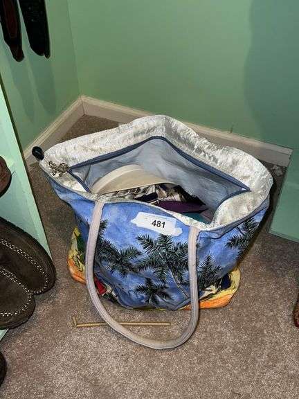Beach bag w/sun visors