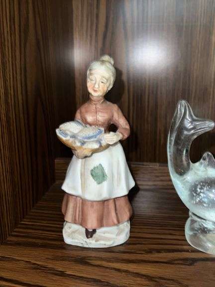 Figurines