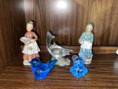 Figurines