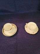 Tiny teapots & cups