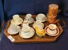 Tiny teapots & cups