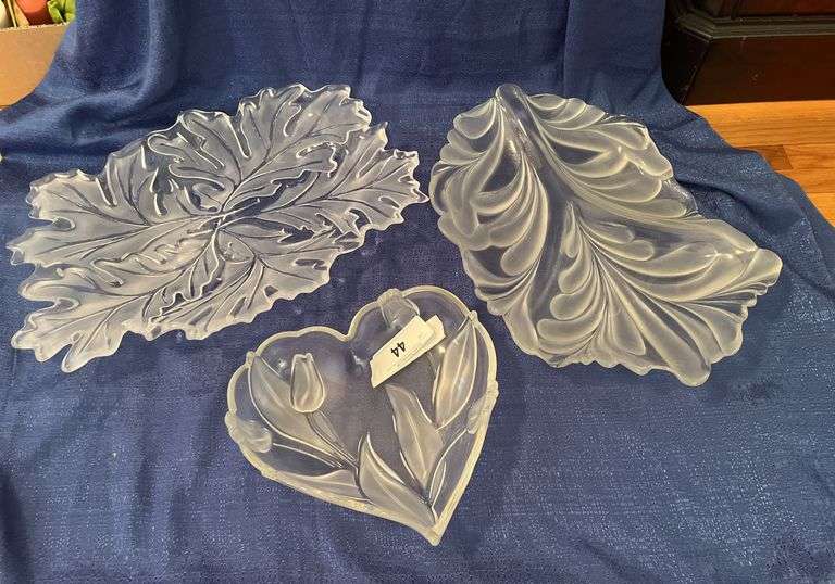 Glass serving dishes