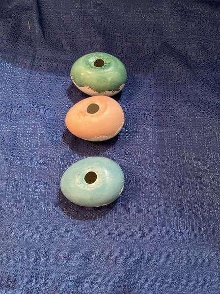 Porcelain eggs