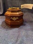Tea caddy